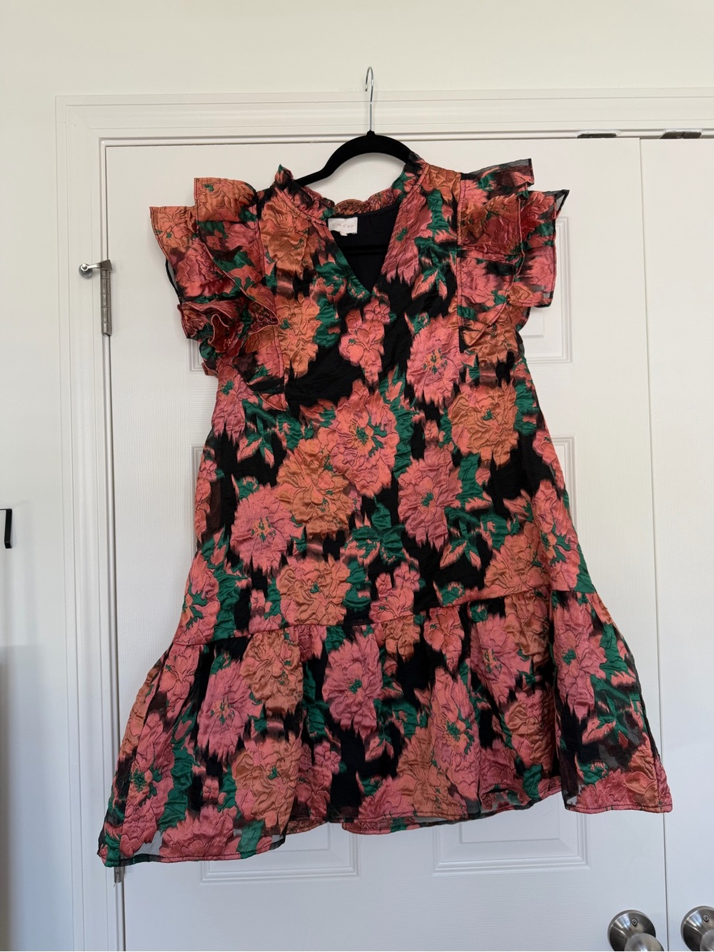 Women’s Black Floral Ruffle Sleeve Dress